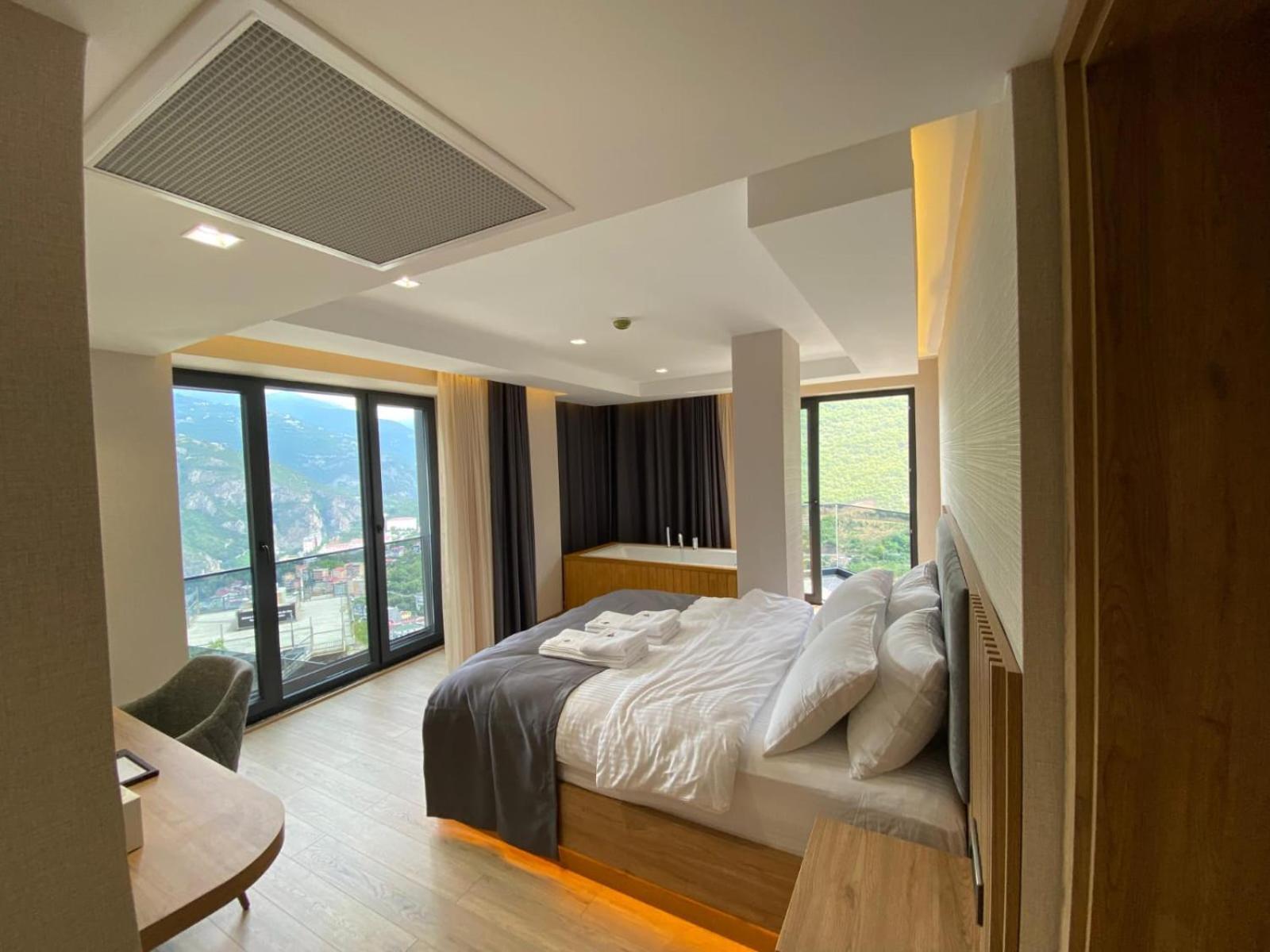 Ladur Resort Otel ทรับซอน ภายนอก รูปภาพ