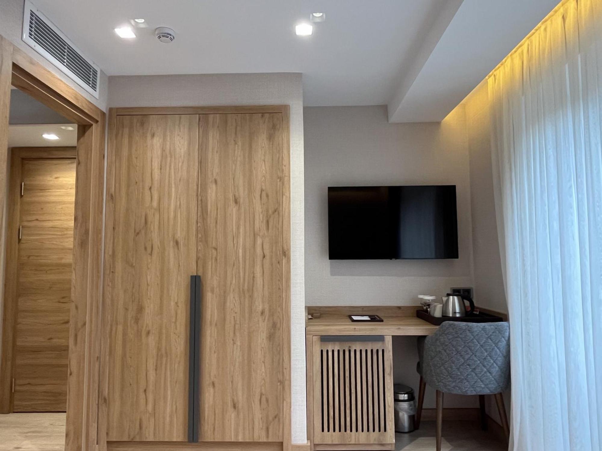 Ladur Resort Otel ทรับซอน ภายนอก รูปภาพ