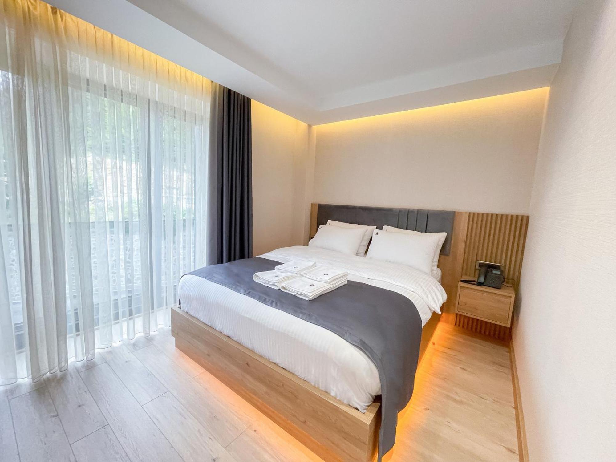 Ladur Resort Otel ทรับซอน ภายนอก รูปภาพ